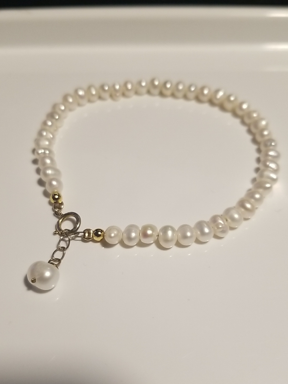 Classic Fresh Water White Pearl Bracelet with Gold Accents